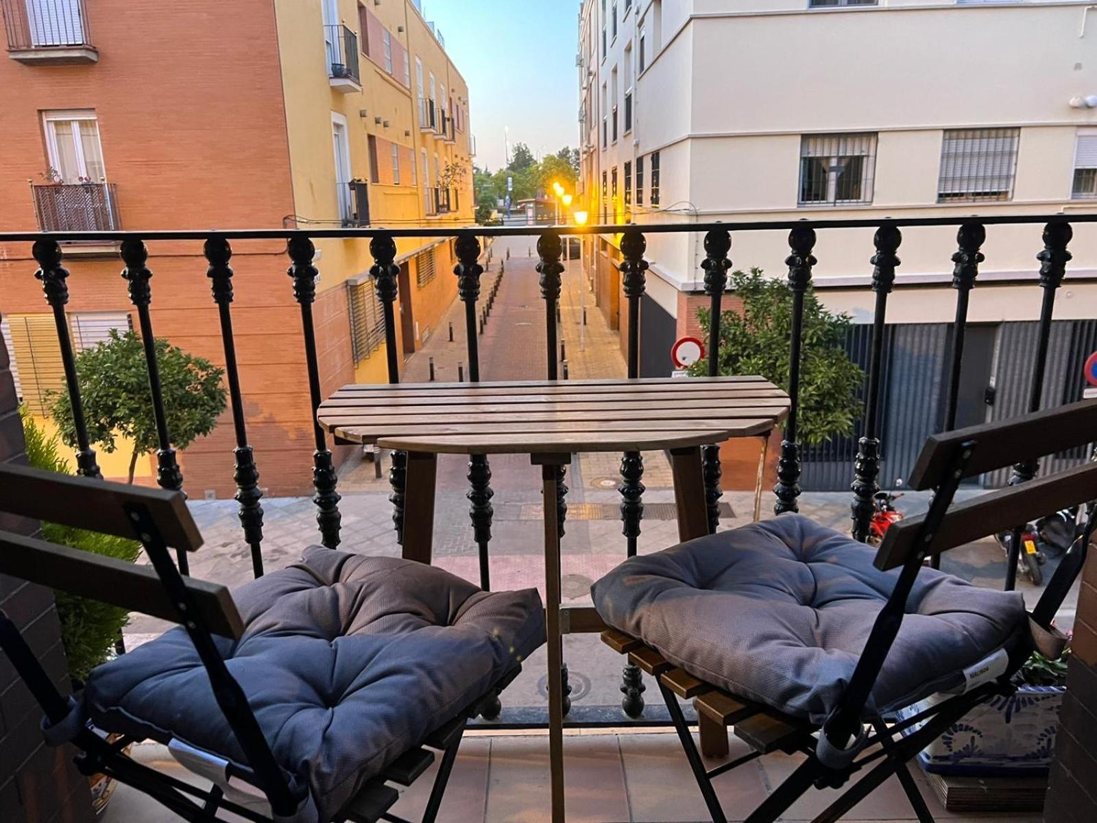 Apartamento Con Balcon Castilla Triana Sevilla Buitenkant foto